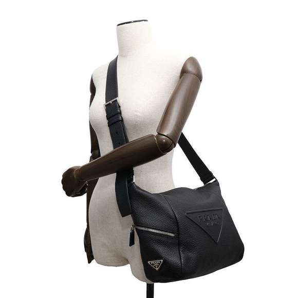 Prada Vitello Dino Triangle Logo Shoulder Bag Black - Picture 4 of 10